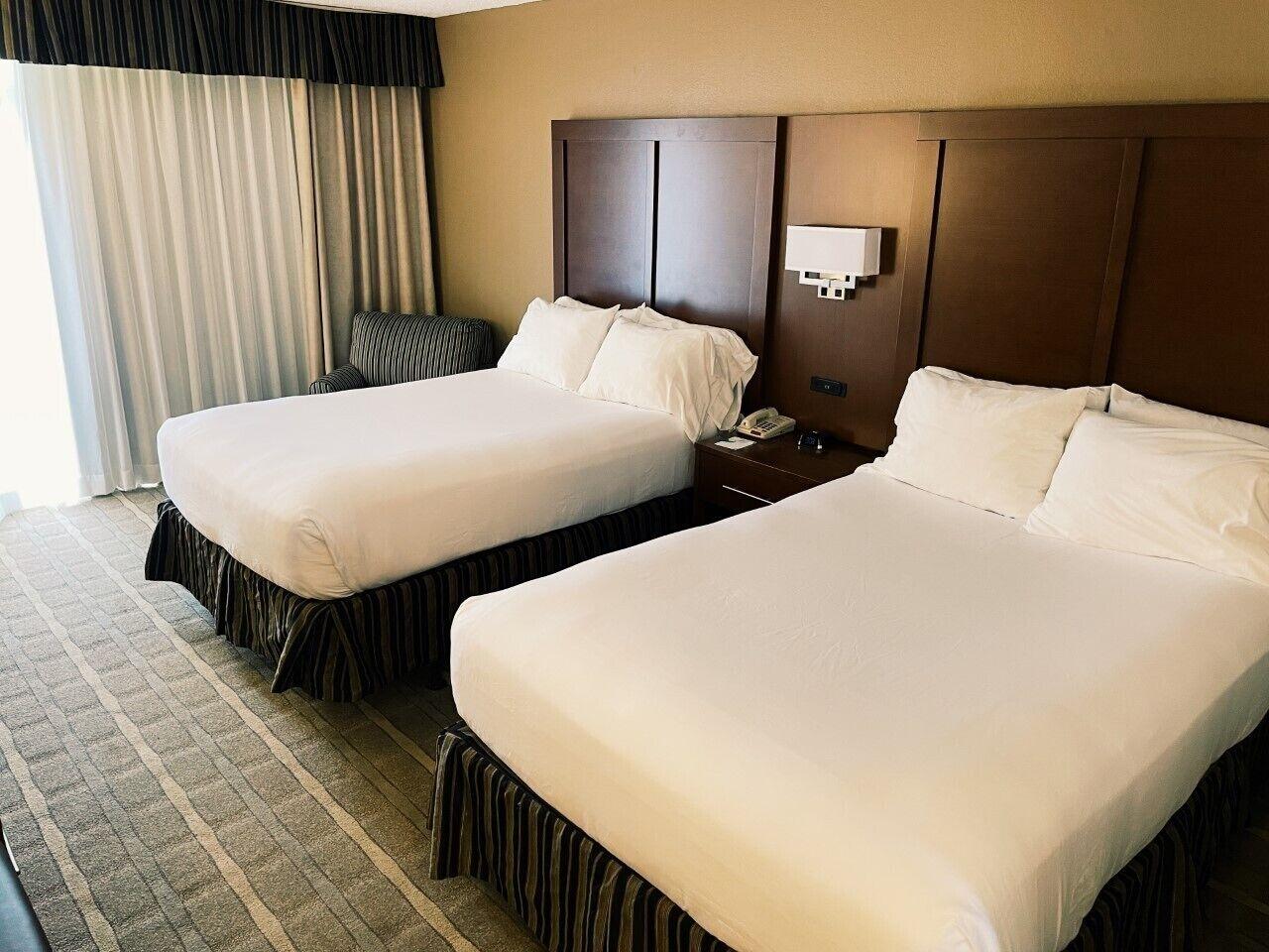 วินด์แฮม การ์เดน วอร์ซอว์ Hotel ภายนอก รูปภาพ